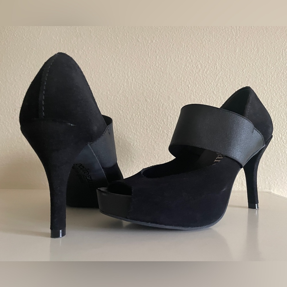 Pedro Garcia heels